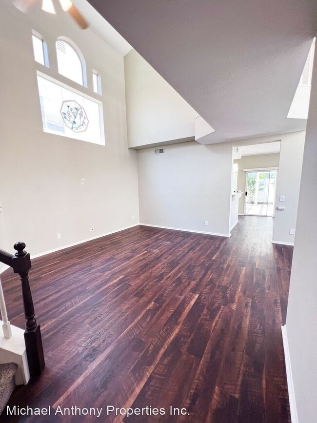 Building Photo - 4 br, 3 bath House - 5359 Camino Playa Malaga