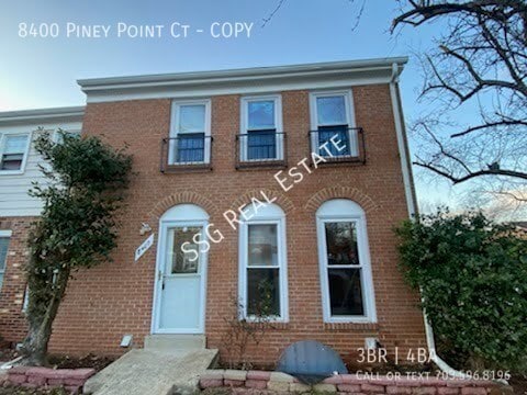 Primary Photo - Spacious 4 bed End Unit Brick Townhouse in...