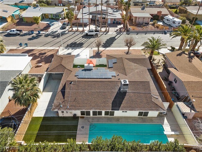 Foto del edificio - 1554 Raindance Way