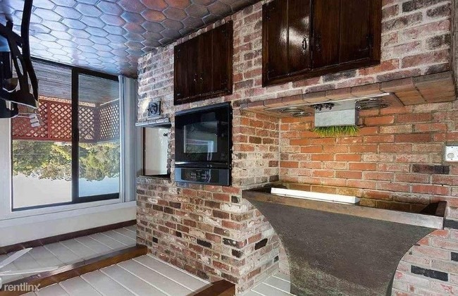 Building Photo - 2 br, 2 bath - 3456 Oak Knoll Blvd