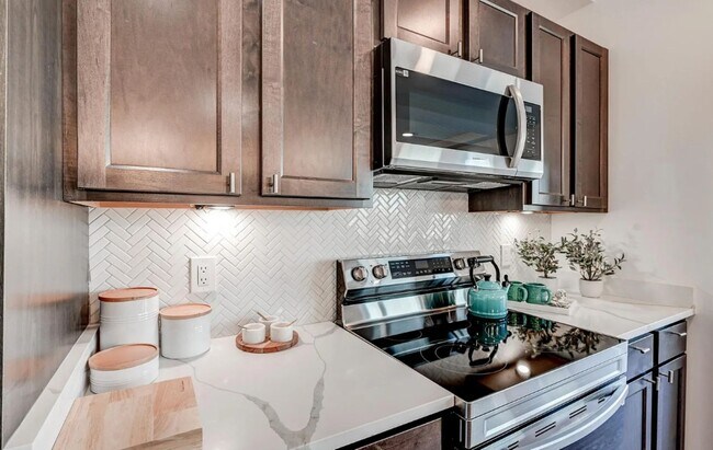 Foto del edificio - 601 S Broadway