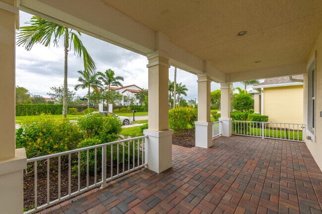 Foto del edificio - 10327 SW West Park Ave