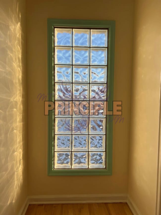 Building Photo - 403-405 1/2 W Granite