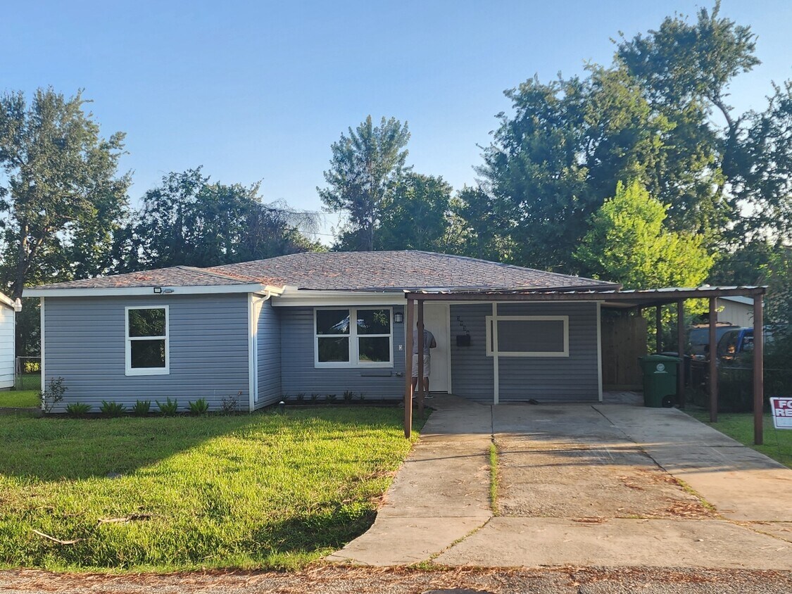 Foto principal - 3934 Alice St