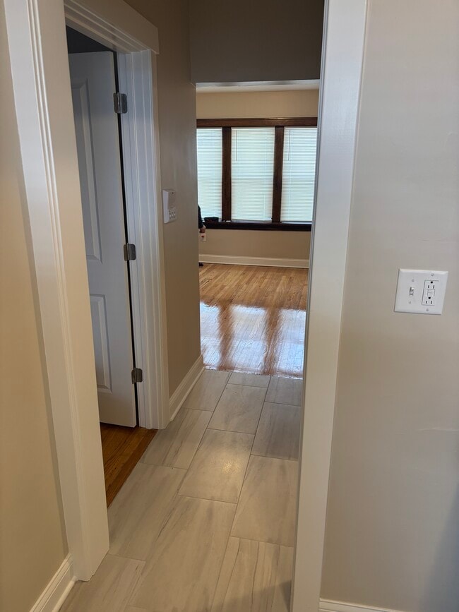 Foto del edificio - 6200-6202 S Whipple St