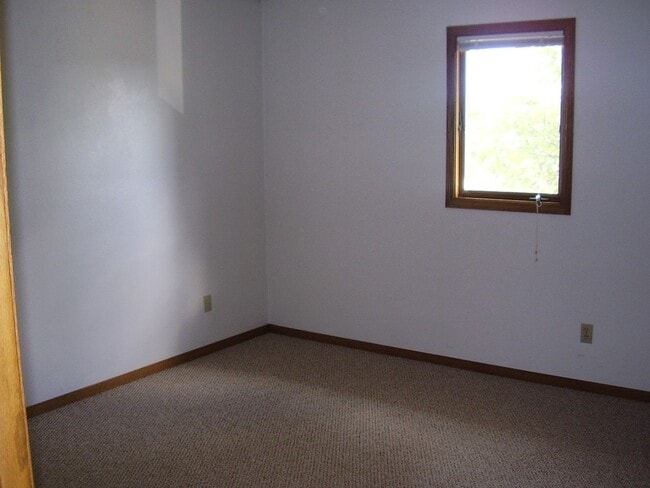 Building Photo - 3 Bedroom 1 Bath Apartments in Montgomery