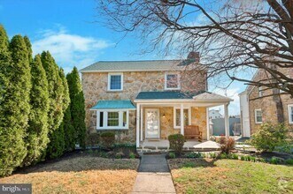 Building Photo - 1156 Garfield Ave