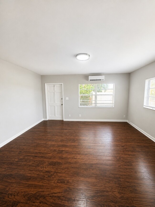 Photo - 5410 NE 22nd Terrace Apartment