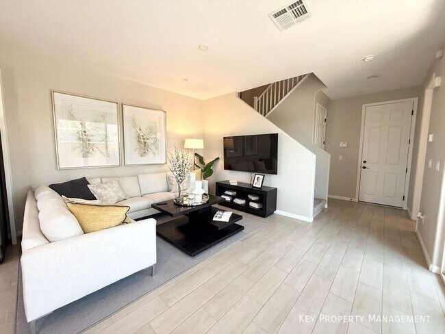 Building Photo - 916 Cottonwood Hl Pl