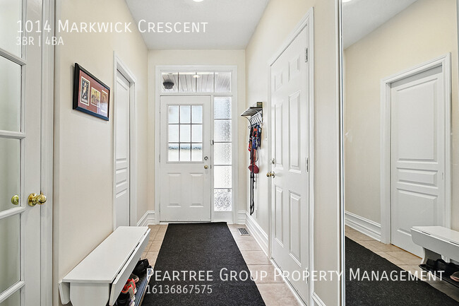 Photo du bâtiment - Magnificent Markwick-3 bed home for rent