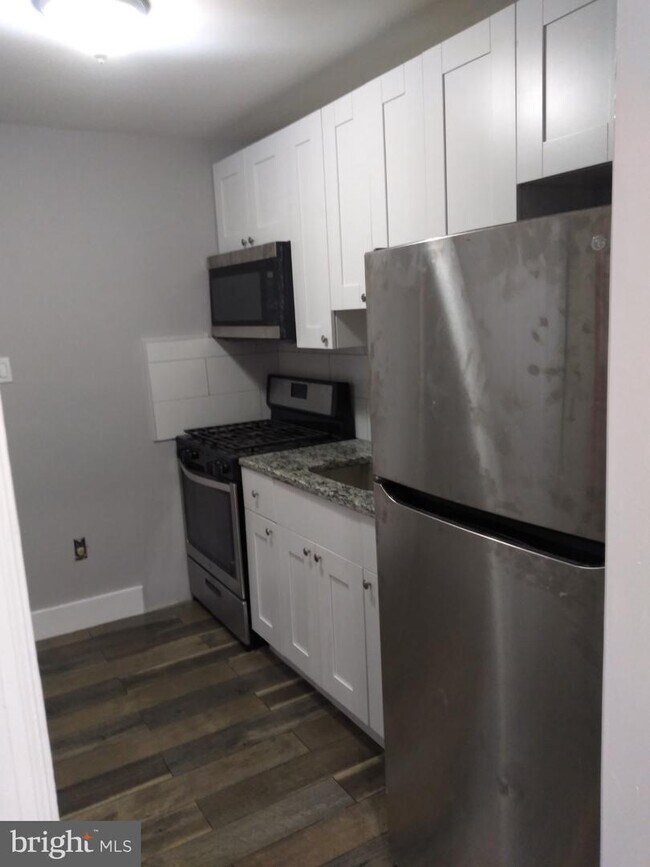 Foto del edificio - 4220 Wallace St