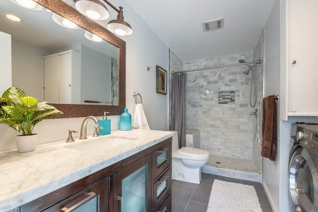 bathroom - 3617 Sunswept Dr