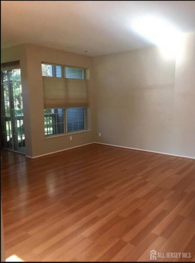 Foto del edificio - 3081 Cypress Ct