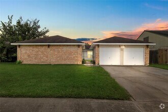 Building Photo - 1815 Millbury Dr