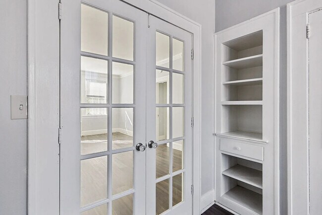 Foto del edificio - 21 Peachtree Memorial Dr NW