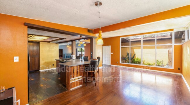 Foto del edificio - 1483 Glastonberry Rd