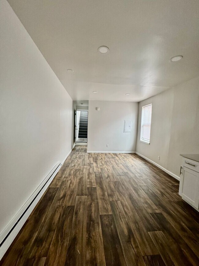 Foto del edificio - 3414 Frankford Ave