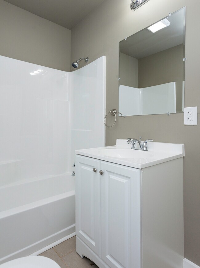 Foto del edificio - Cozy 3 Bedroom 1 Bathroom- Located near bl...
