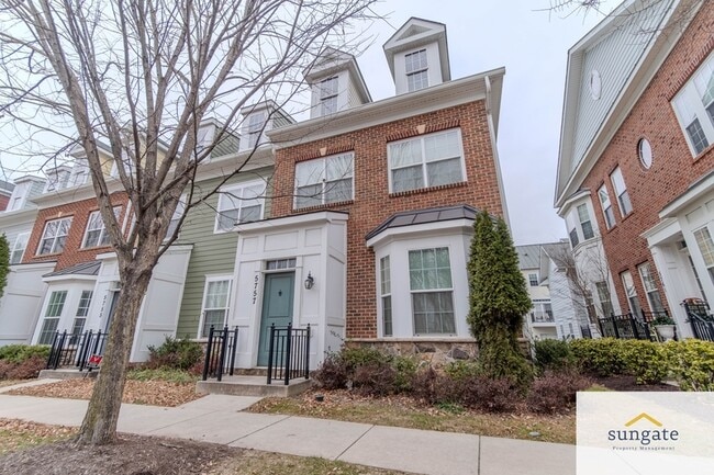 Foto del edificio - 5757 Richards Valley Rd