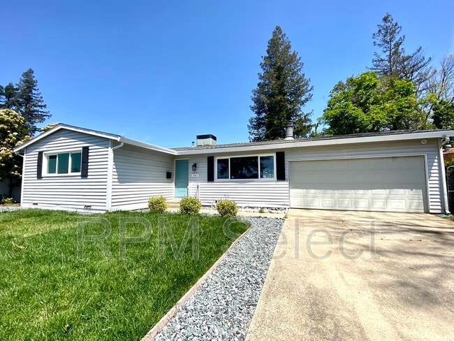 Building Photo - 2367 Pinturo Way