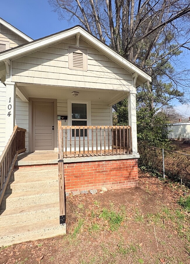 Photo - 104 Freeze Ave NW House