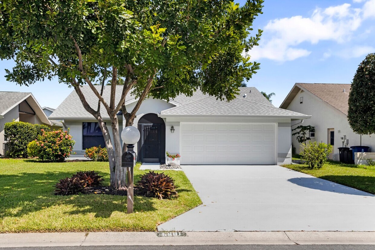 Primary Photo - ** BROOKSHIRE ** 2 BED / 2 BATH - GARAGE -...