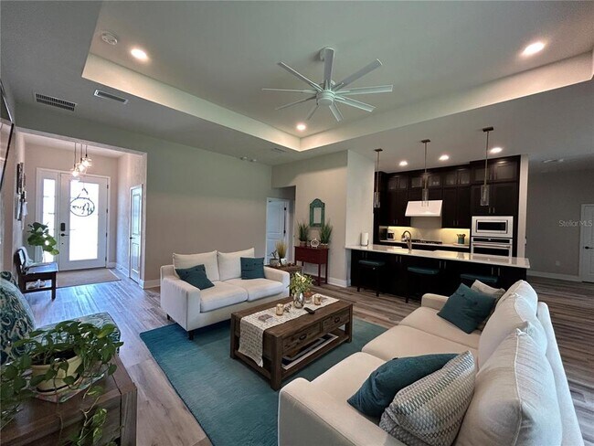 Foto del edificio - 579 SW 122nd Terrace