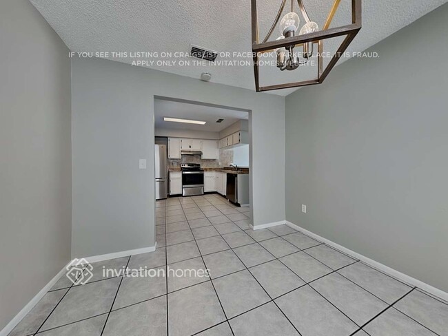 Building Photo - 1057 Bridlewood Way