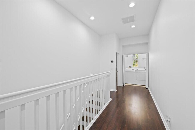 Foto del edificio - 515 SW 18th Ave