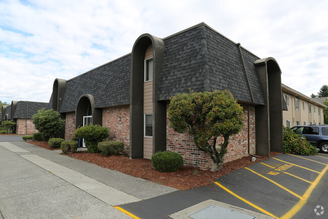 Exterior - Auburn Landing Apartments