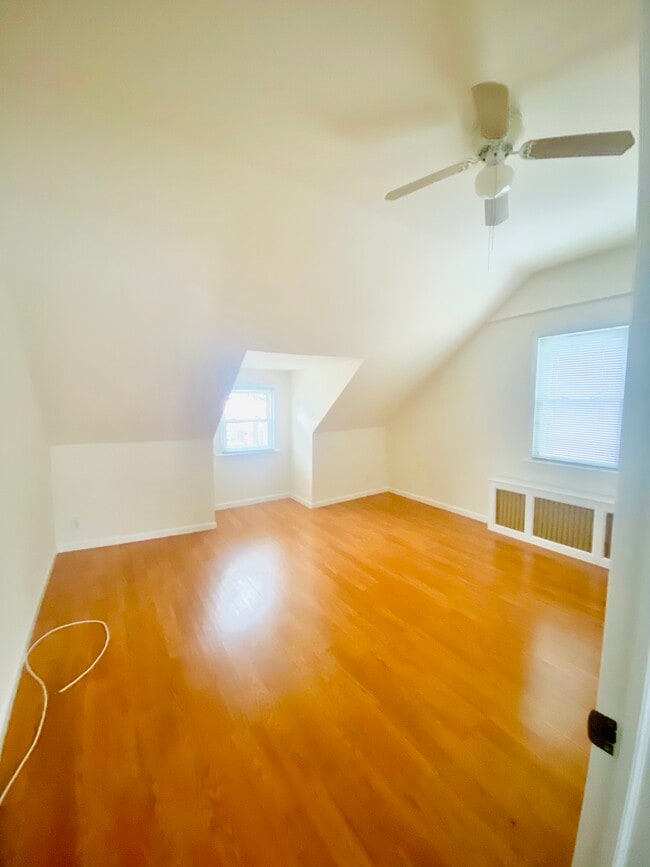 Bedroom different angle - 207 Chase Ave