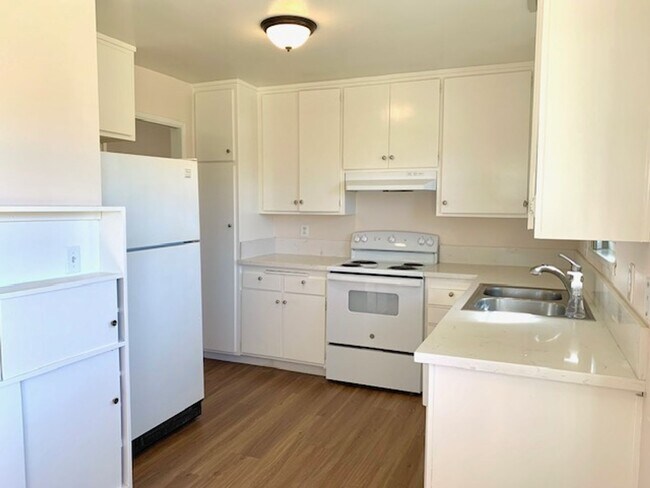 Foto del edificio - Port Huneme | Hueneme Bay 55+ Community | ...