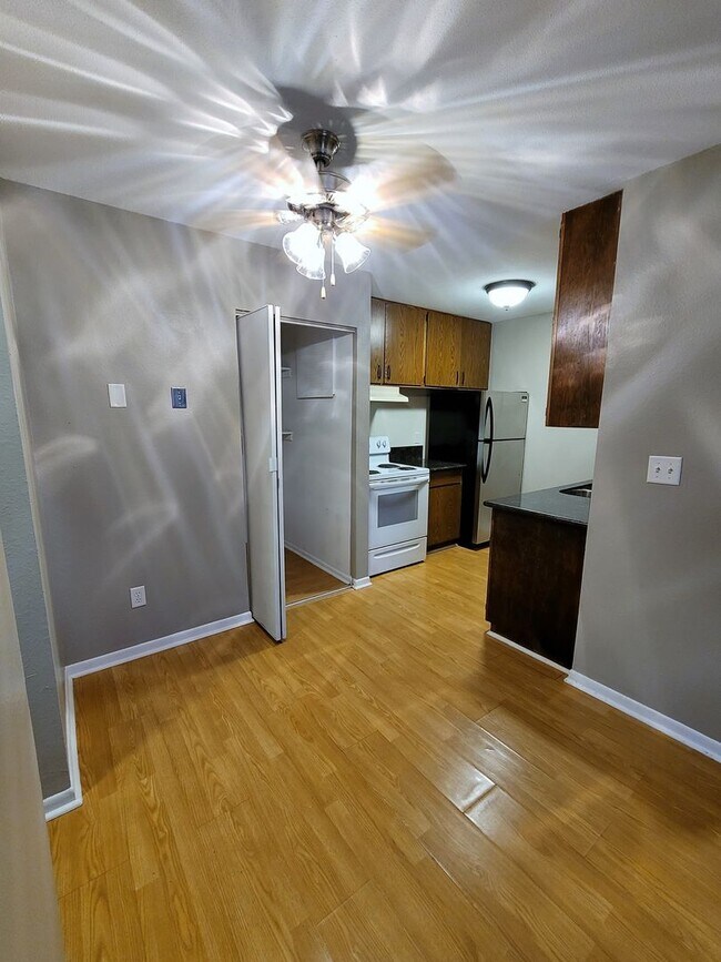 Foto del interior - Marydale Lakeview Apartments