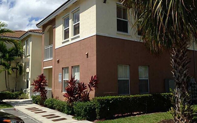Foto del edificio - 10022 NW 7th St