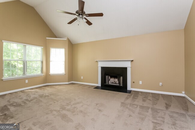 Foto del edificio - 2061 Registry Dr