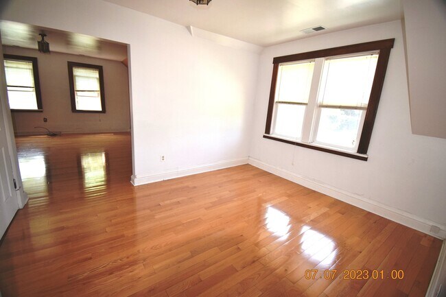 Foto del edificio - 6148 Crain St