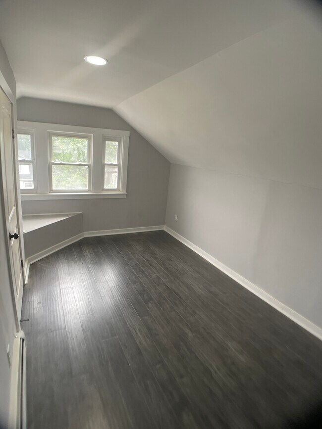 Living Room - 27 Wolcott Ter
