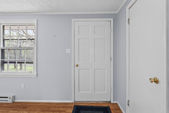 Foto del edificio - Updated 3-Bedroom Home on Quiet Street in Charlotte Court House!