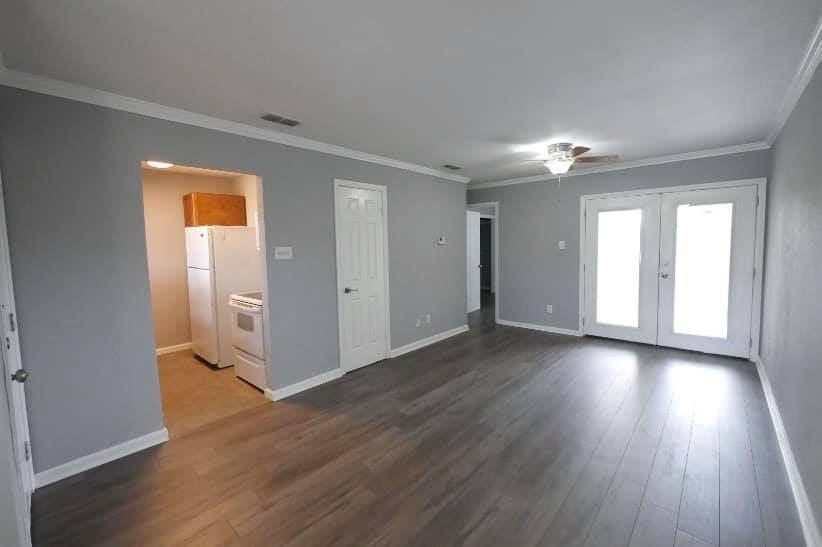 Primary Photo - 7122 Premont Dr