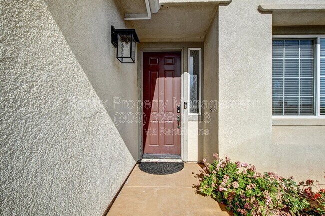 Foto del edificio - 28622 High Ridge Dr