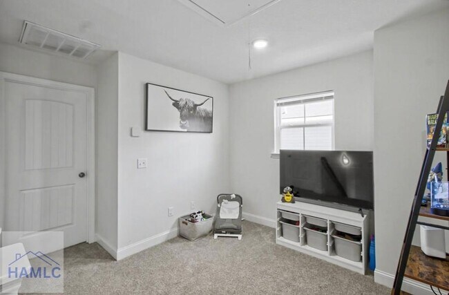 Building Photo - 1052 Grayson Ave