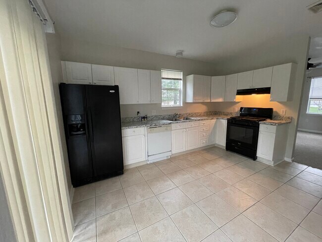 Foto del edificio - 3703 Wheatland Dr