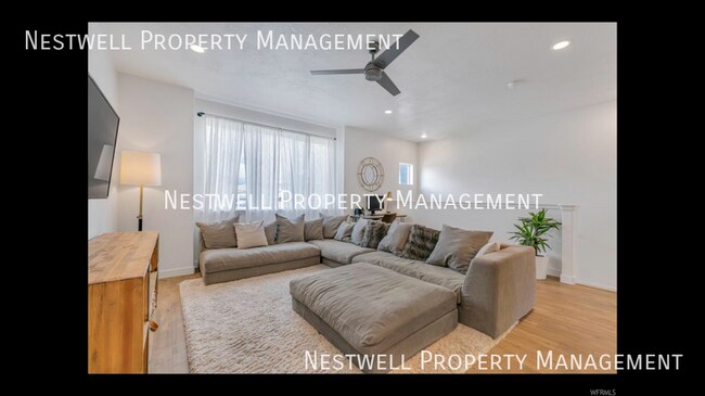 Foto del edificio - 15416 Navy Trails Ln