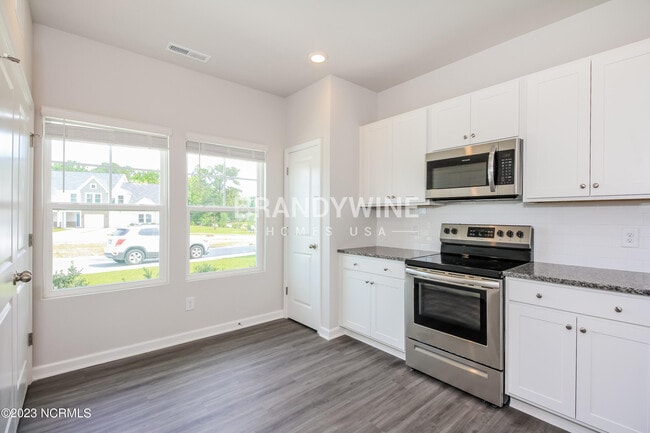 Building Photo - 978 Coosaw Pl