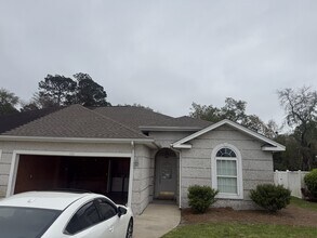 Building Photo - 500 Ashbrook Dr
