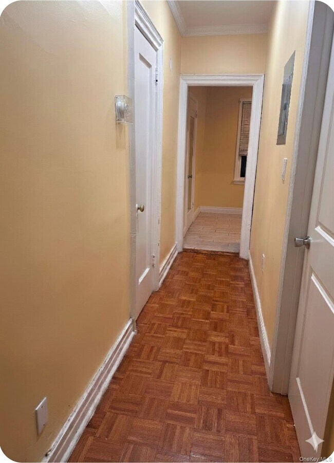 Foto del edificio - 35-58 71st St