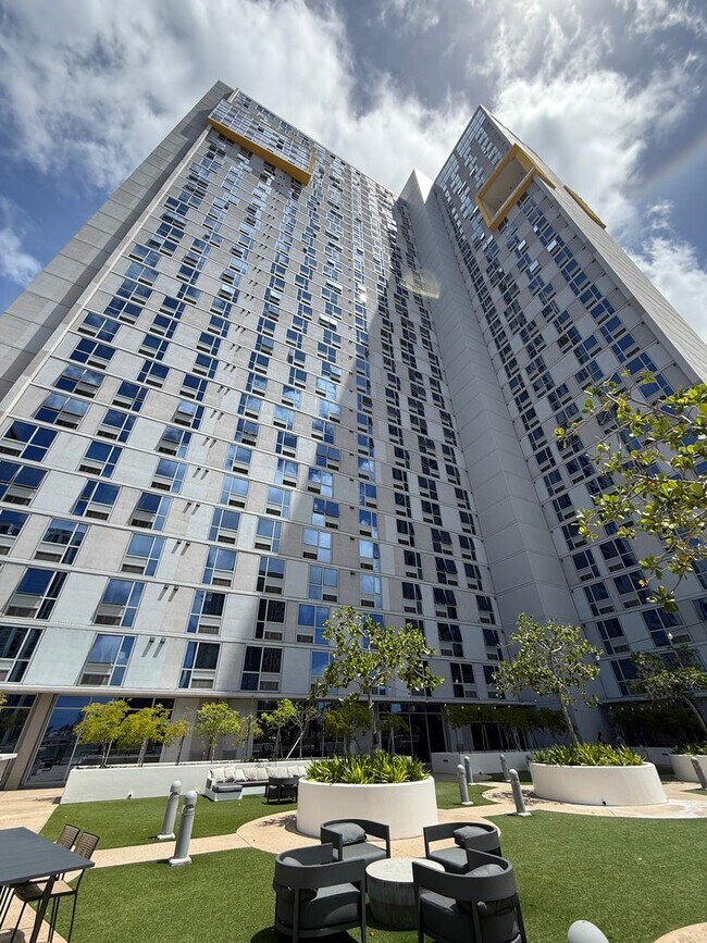 Foto del edificio - 988 Halekauwila St