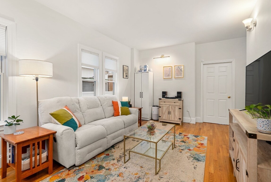 Foto principal - 6 Oakland St