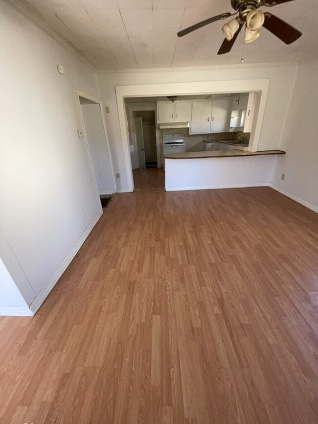 Foto del edificio - 117 Lewis St