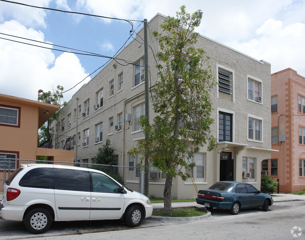 Building Photo - 937 SW 5th St